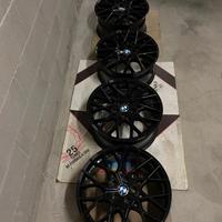 Cerchi OZ 8J x 18H2 per BMW serie 1