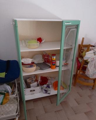 Credenza Mobile da cucina con vetrinetta decorata 