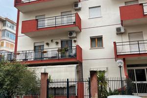 Via besio ampio 5 vani luminoso p.auto