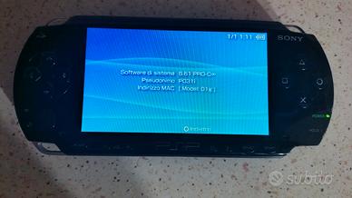 PSP CON MEMORY CUSTODIA ALIMENTAT