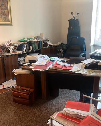 dismetto mobili ufficio x trasferimento