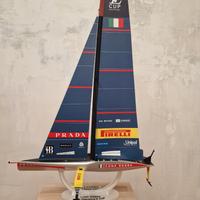 Modellino Luna Rossa AC75 Prada Pirelli 2024