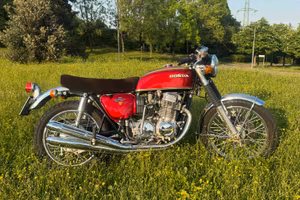 Honda cb 750 four