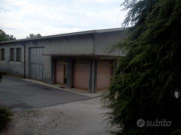 Ricovero coperto e sorvegliato e recintato