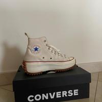 Converse “Run Star Hike”