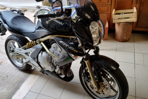 Kawasaki ER6N