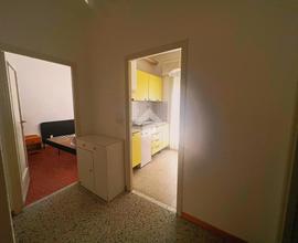 MONOLOCALE A PARMA