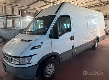 Iveco daily passo lungo