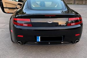 Aston Martin V8 Vantage 4.7 – 426 CV – 3.200 Km –