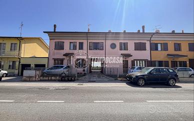 APPARTAMENTO CON POSTO AUTO E CANTINA PRIVATA