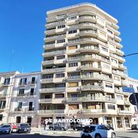 Locale commeriale via cavallotti c/o v.le virgilio