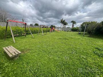 Casa indipendente di 400 m² con più di 5 locali a 