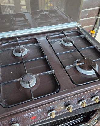 cucina 4 fuochi