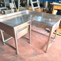 tavolo inox angolare con cassetto usato