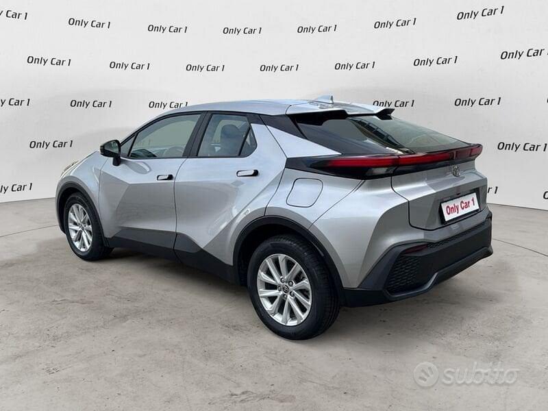 Toyota C-Hr 2026 photo 3