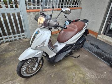 Piaggio Beverly 300