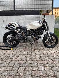 Ducati Monster 696+