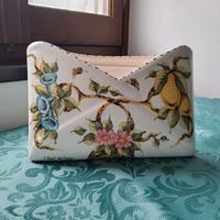 Portalettere in ceramica a forma di busta
