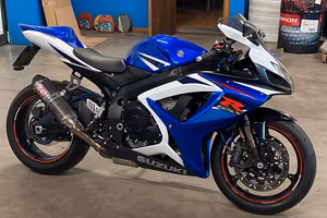 Suzuki GSXR 750 K6