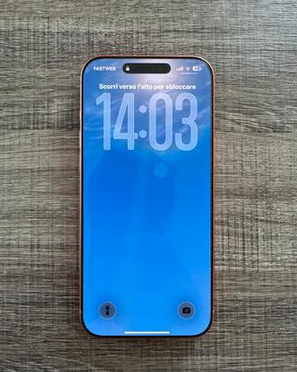 Iphone 17 pro max 256gb arancio comprato ad Agosto