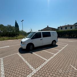 Mercedes Vito 108/110 autocarro