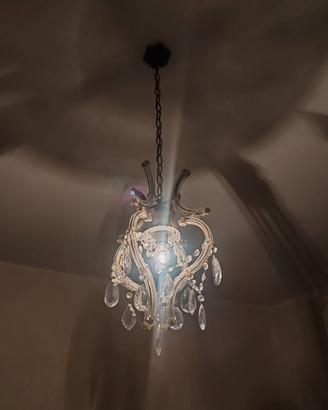 Lampadario vintage con cristalli bianco