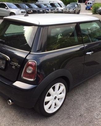 Ricambi Mini cooper D 2008 nera 1600cc TD 9HZ