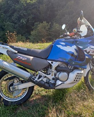 Africa twin 750 RD07
