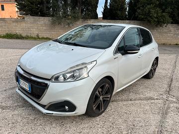 Peugeot 208 1.6 BlueHdi 120cv GTline