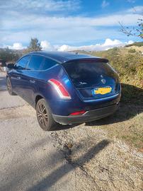 Lancia Delta 1.6 120 cv