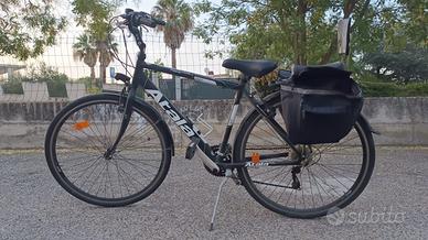 Bici Atala Freeway 28" con accessori