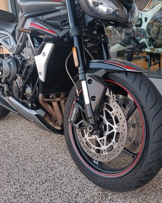 Triumph 765 Street Triple R
