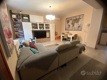 Villetta a schiera angolare 120 mq