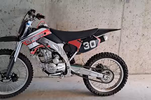 Pit bike 250 cc a liquido