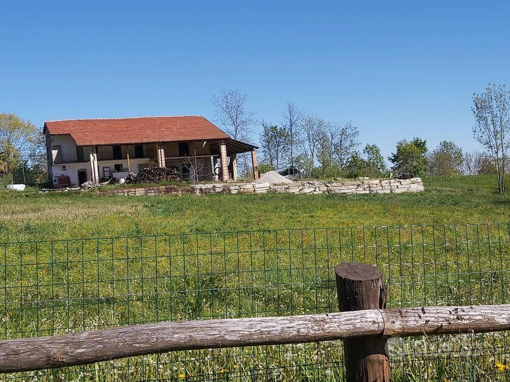 Rustico / Casale di 170 m² con più di 5 locali a P - Vista 5