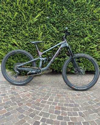 TREK SLASH 9.9 FULL CARBON