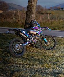 Husqvarna TE 125 + ricambi