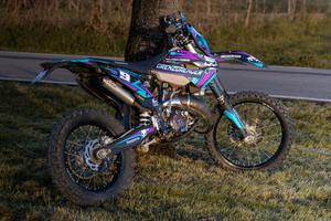 Husqvarna TE 125 + ricambi