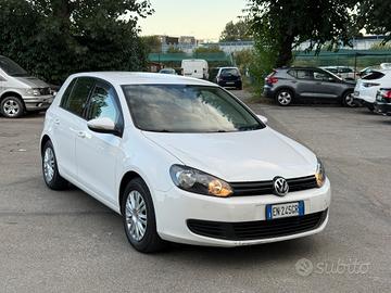 Volkswagen Golf Business 1.6 TDI 5p. Highline