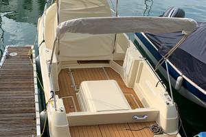 Barca tipo Gliser 7,88 entrofuoribordo mercury 5.0