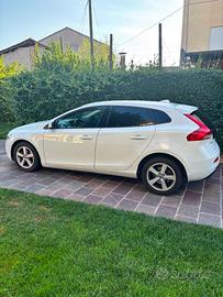 VOLVO V40 D2 KINETIC 1.6