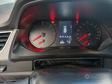 Renault kangoo anno 2023