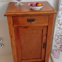  Mobiletto/Colonna in Legno Stile Arte Povera