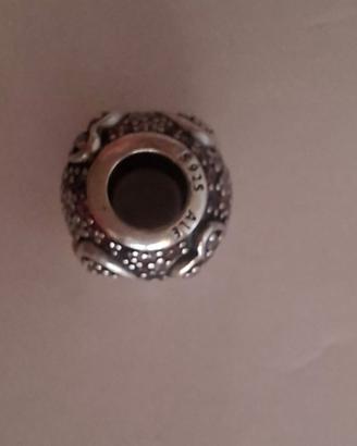 Charm Pandora