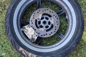 Coppia ruote complete 13" con pneumatici Michelin