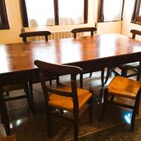 TAVOLO CON SEI SEDIE