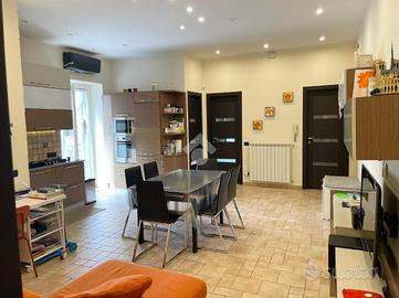 3 LOCALI A POLLENA TROCCHIA