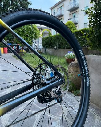 MTB Cannondale F-Si Carbon