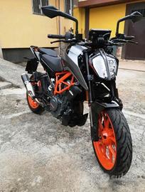 KTM 390 Duke