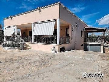 Villa con piscina